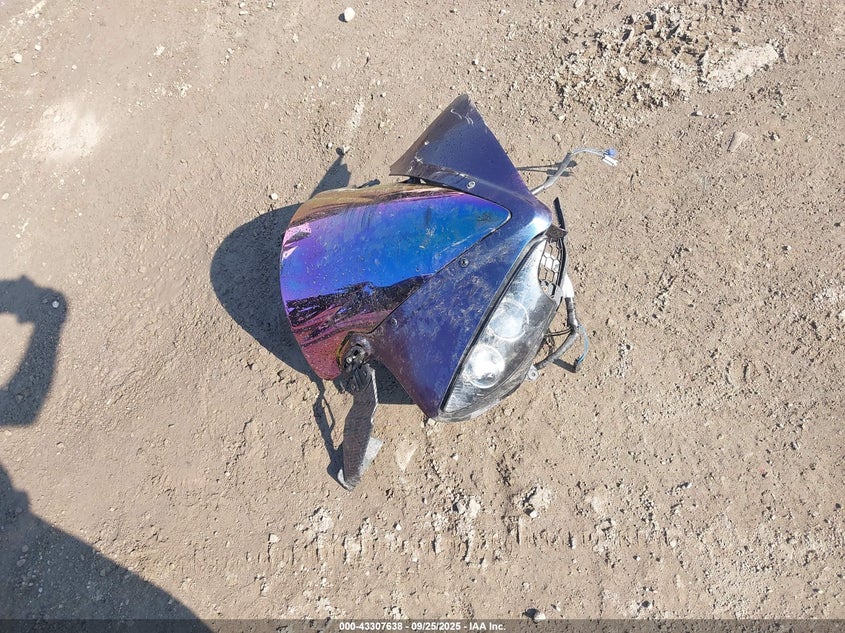 2005 YAMAHA YZFR6 L JYARJ06EX5A024195