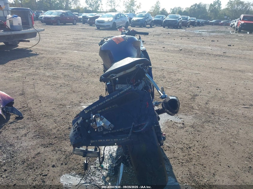 2005 YAMAHA YZFR6 L JYARJ06EX5A024195