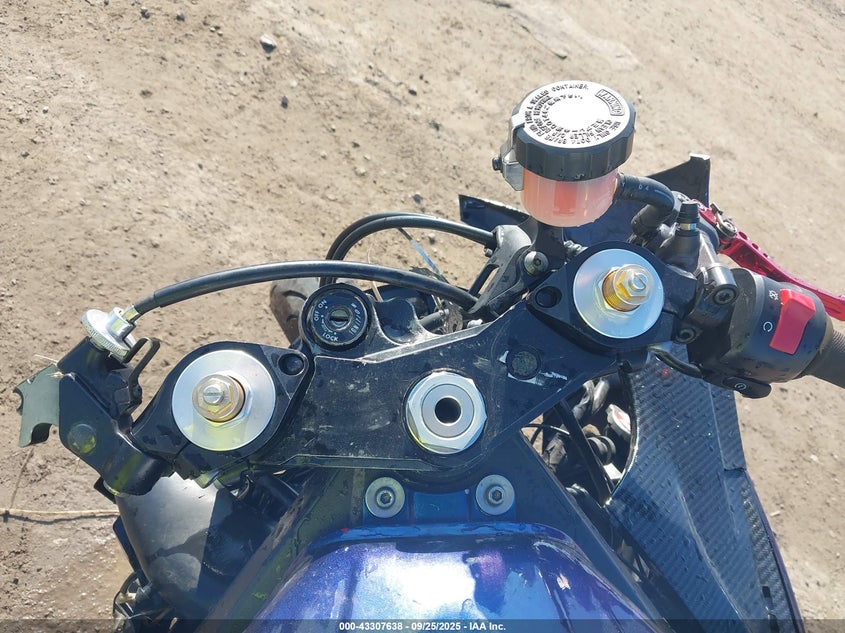 2005 YAMAHA YZFR6 L JYARJ06EX5A024195