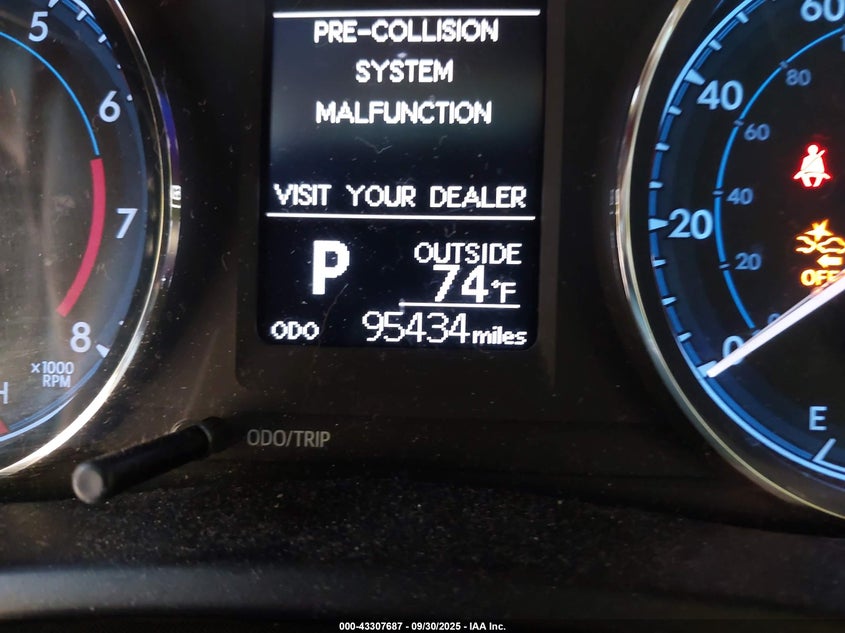 2019 TOYOTA COROLLA LE - 5YFBURHE7KP886490