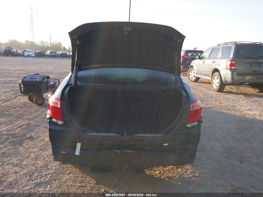 2019 TOYOTA COROLLA LE - 5YFBURHE7KP886490