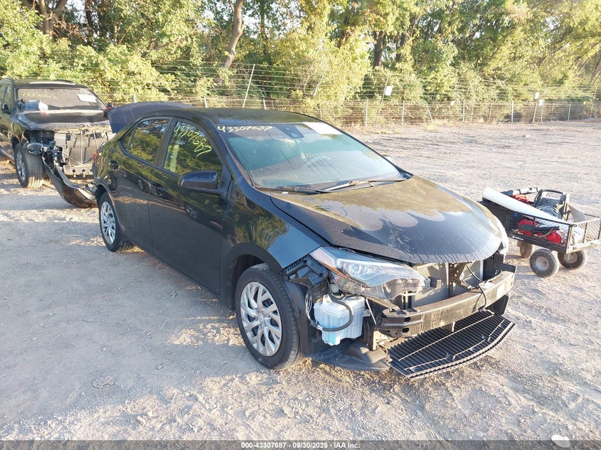 2019 TOYOTA COROLLA LE - 5YFBURHE7KP886490