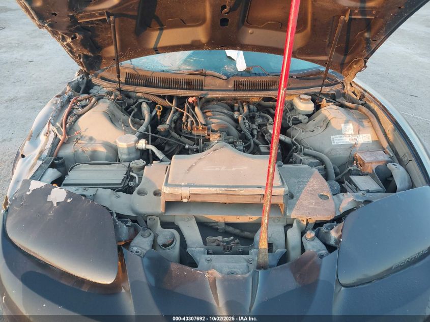 2001 Pontiac Firebird Formula VIN: 2G2FV22G412131387 Lot: 43307692