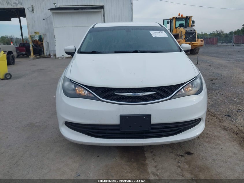 2017 Chrysler Pacifica Touring VIN: 2C4RC1DG8HR668271 Lot: 43307697