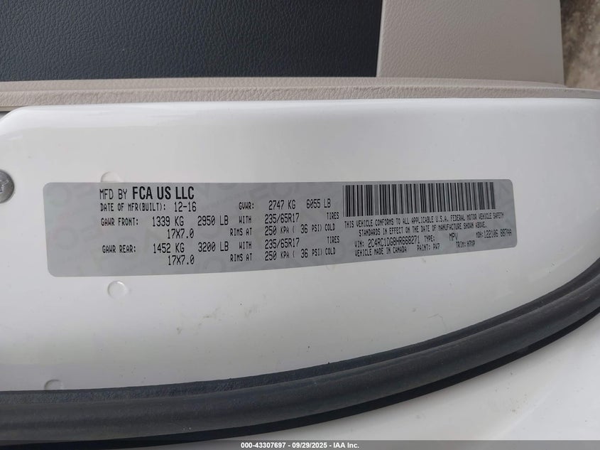 2017 Chrysler Pacifica Touring VIN: 2C4RC1DG8HR668271 Lot: 43307697