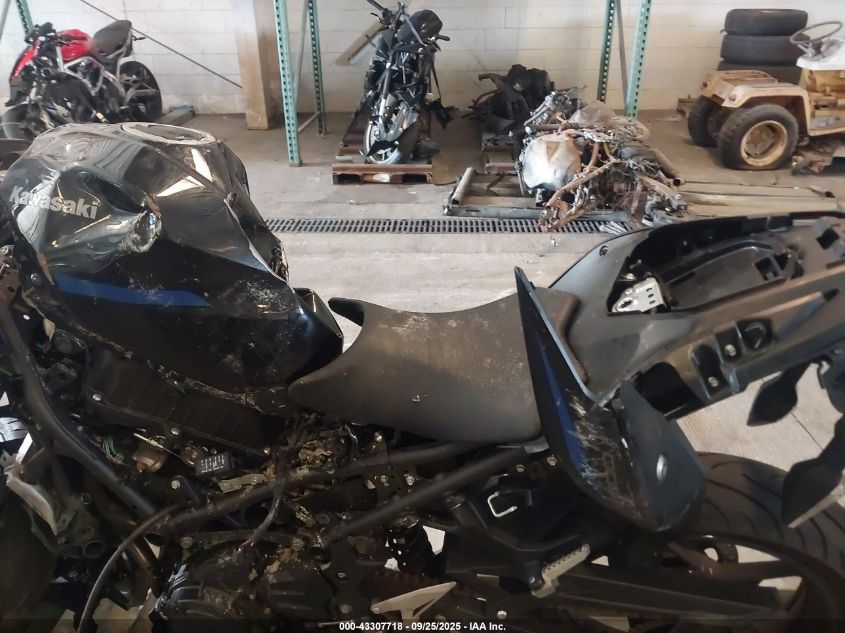 2025 Kawasaki Ex500 VIN: ML5EXGG1XSDA38353 Lot: 43307718