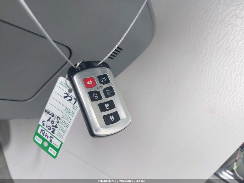 2013 Toyota Sienna Xle V6 8 Passenger VIN: 5TDYK3DC4DS352424 Lot: 43307776