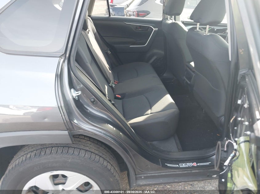 2019 TOYOTA RAV4 LE - JTMG1RFV6KD035656