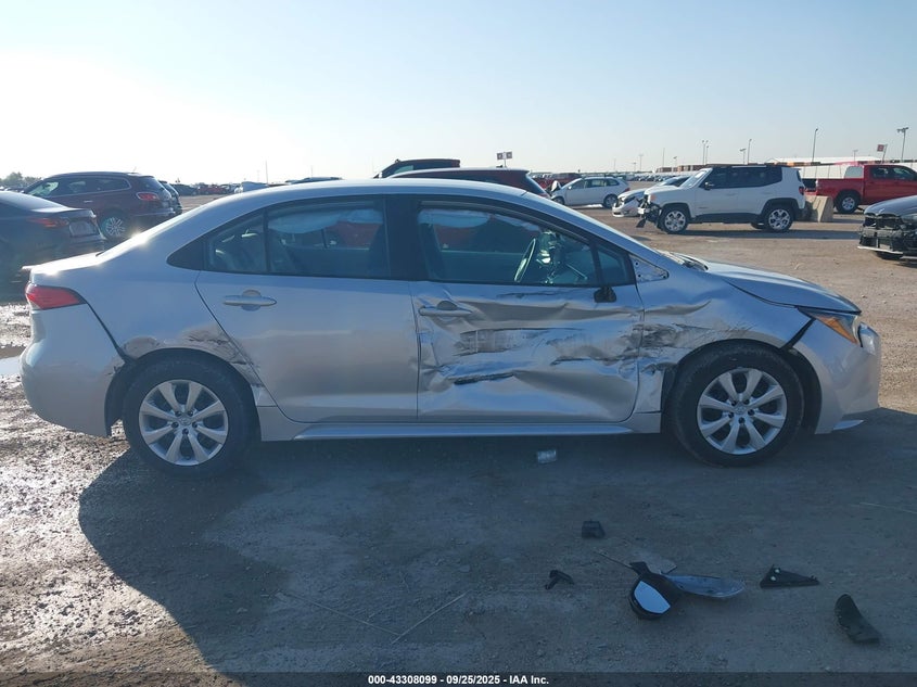 2022 TOYOTA COROLLA LE - 5YFEPMAEXNP339607