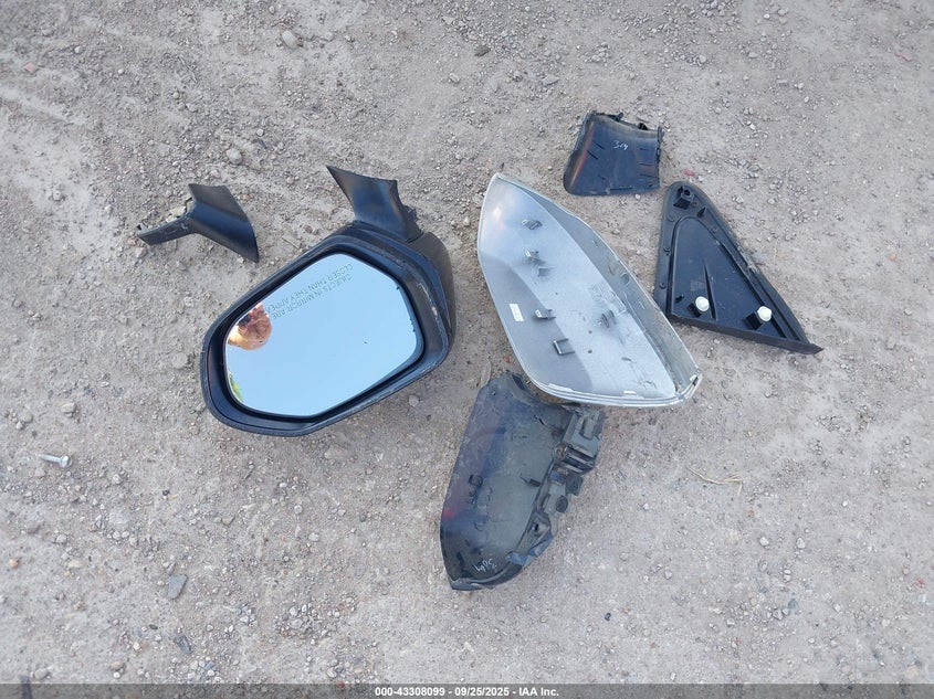 2022 TOYOTA COROLLA LE - 5YFEPMAEXNP339607