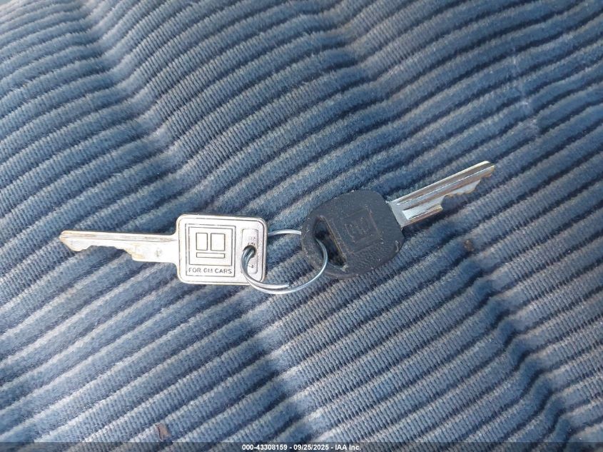 1994 Chevrolet Gmt-400 K1500 VIN: 1GCEK14K1RE101789 Lot: 43308159