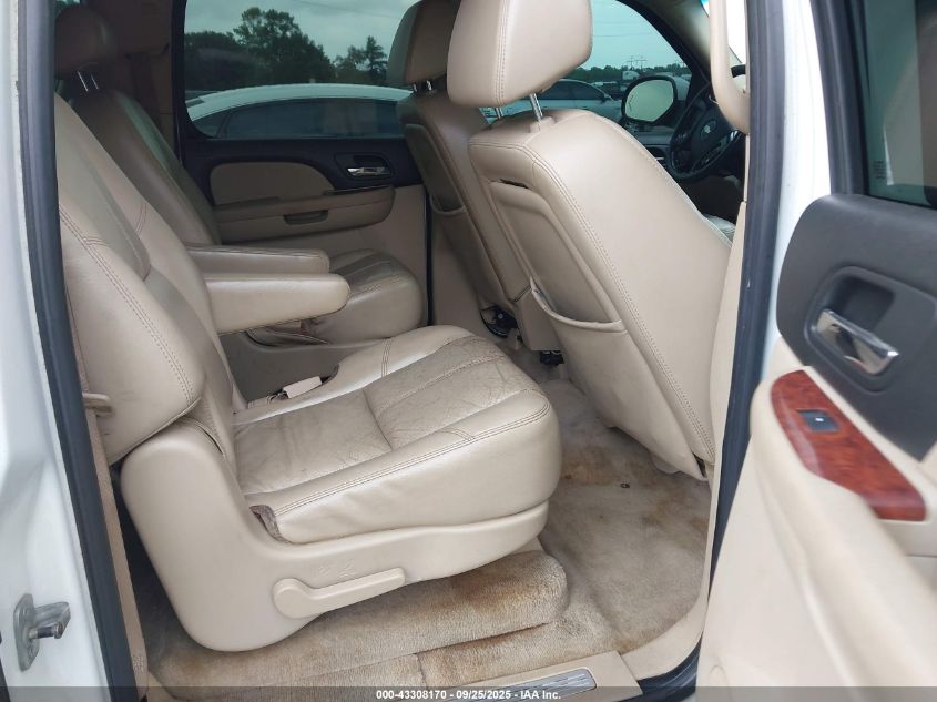 2007 Chevrolet Suburban 1500 Ltz VIN: 1GNFC16017J227255 Lot: 43308170