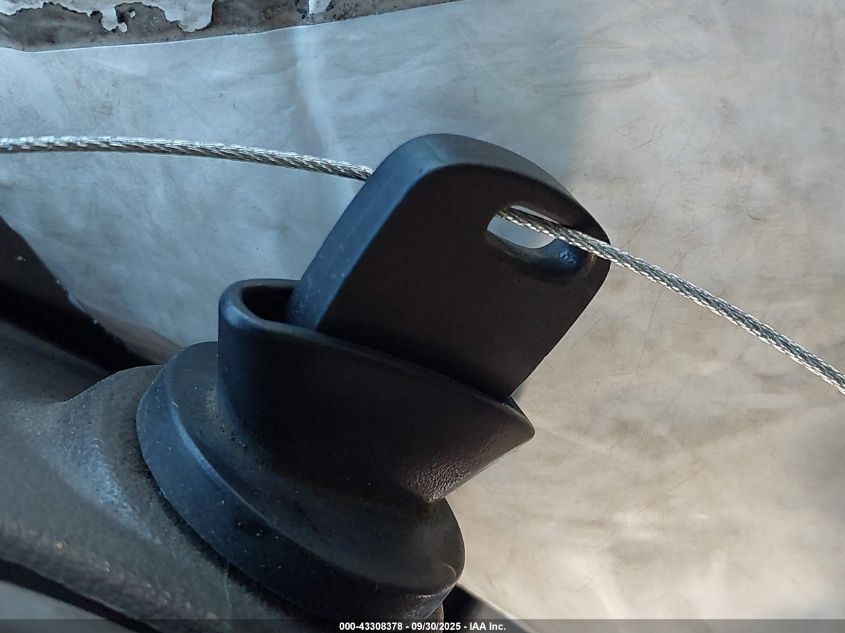 2000 Ford Excursion Limited VIN: 1FMNU43S9YEB40265 Lot: 43308378