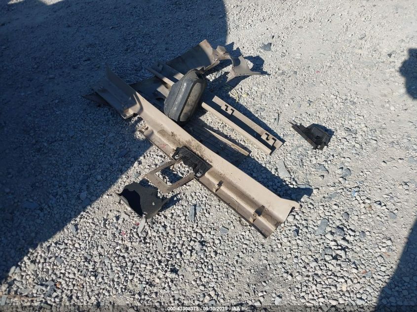 2000 Ford Excursion Limited VIN: 1FMNU43S9YEB40265 Lot: 43308378