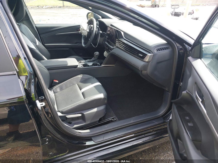 2025 TOYOTA CAMRY SE - 4T1DAACK4SU555896