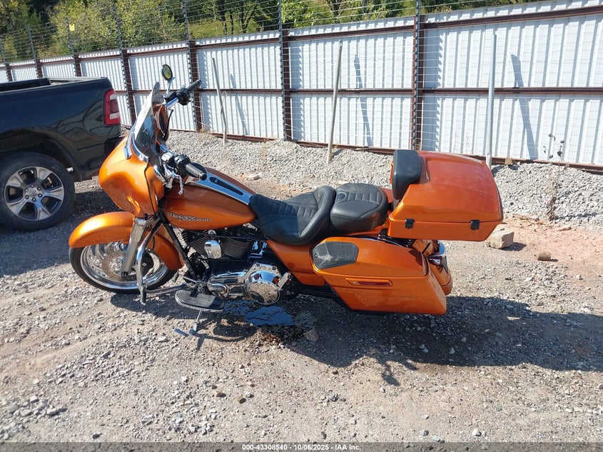 2015 HARLEY-DAVIDSON FLHXS STREET GLIDE SPECIAL - 1HD1KRM12FB672160