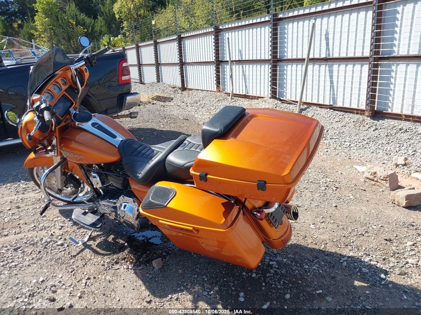 2015 HARLEY-DAVIDSON FLHXS STREET GLIDE SPECIAL - 1HD1KRM12FB672160