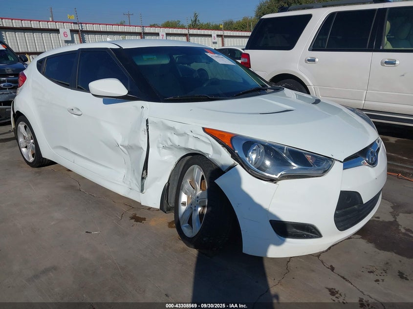 HYUNDAI VELOSTER BASE W/GRAY