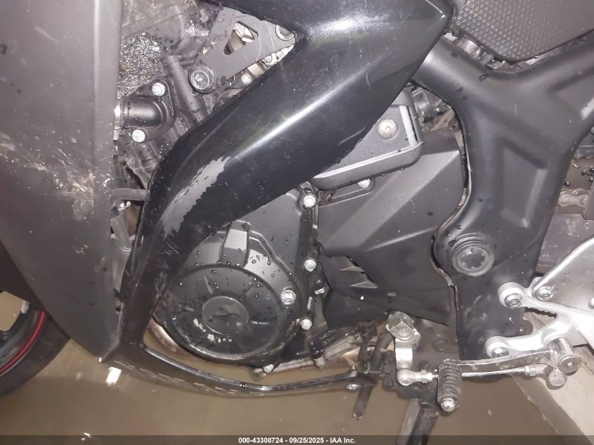 2017 Yamaha Yzfr3 A VIN: MH3RH15Y5HK001599 Lot: 43308724