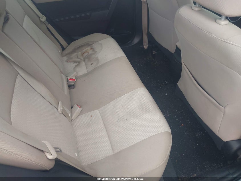 2016 TOYOTA COROLLA LE 5YFBURHEXGP373905