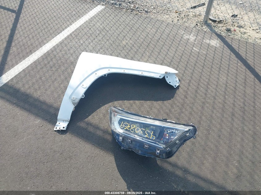 2019 TOYOTA RAV4 XLE - 2T3W1RFV0KC014320