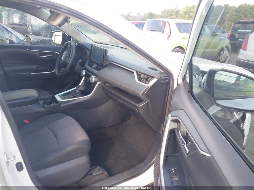 2019 TOYOTA RAV4 XLE - 2T3W1RFV0KC014320
