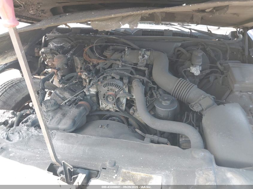 2002 Mercury Grand Marquis Ls VIN: 2MEFM75W72X658308 Lot: 43308801