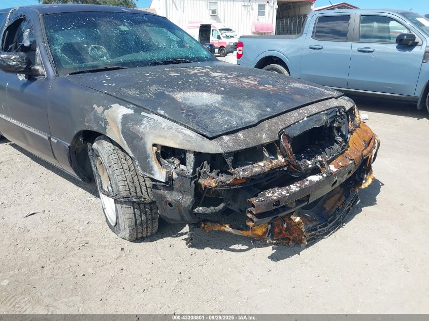 2002 Mercury Grand Marquis Ls VIN: 2MEFM75W72X658308 Lot: 43308801