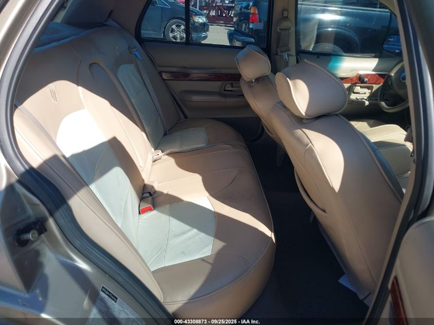 2001 Mercury Grand Marquis Gs VIN: 2MEFM74W11X695399 Lot: 43308873