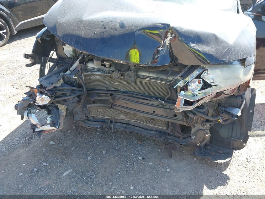 2015 NISSAN ROGUE S - KNMAT2MTXFP563133