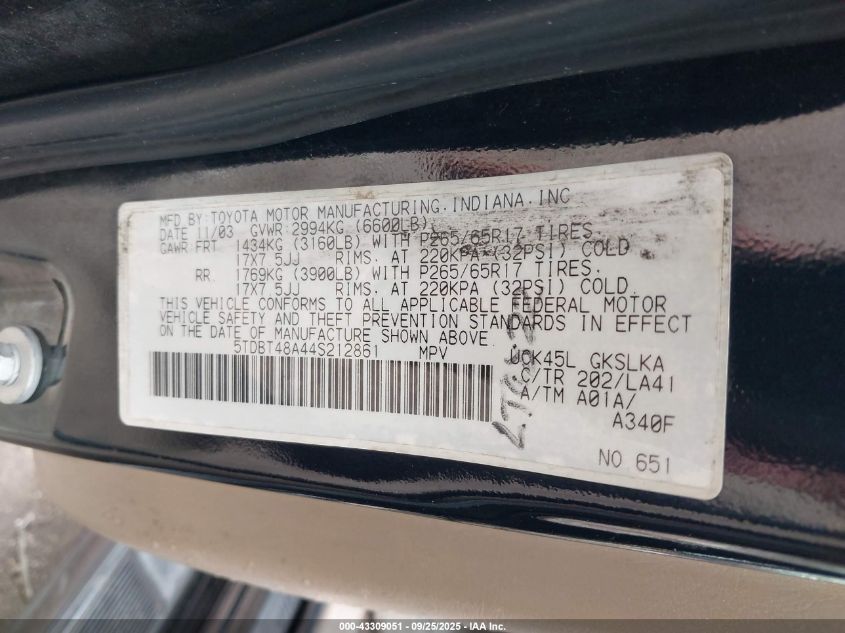 2004 Toyota Sequoia Limited V8 VIN: 5TDBT48A44S212861 Lot: 43309051