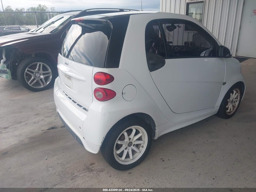 Vin: wmeej3ba3dk651256, lot: 43803776, smart fortwo pure 20134