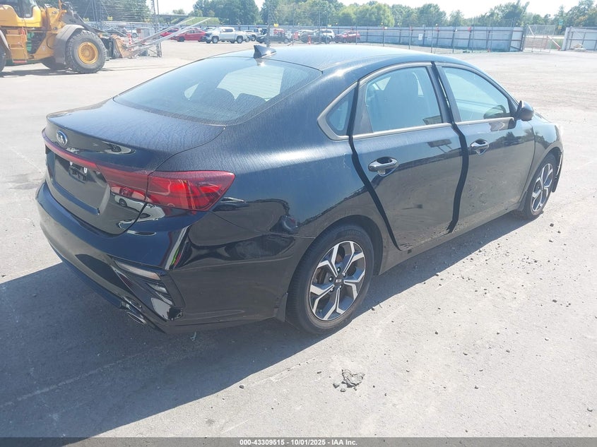 3KPF24AD3ME298506 2021 KIA FORTE photo no. 4