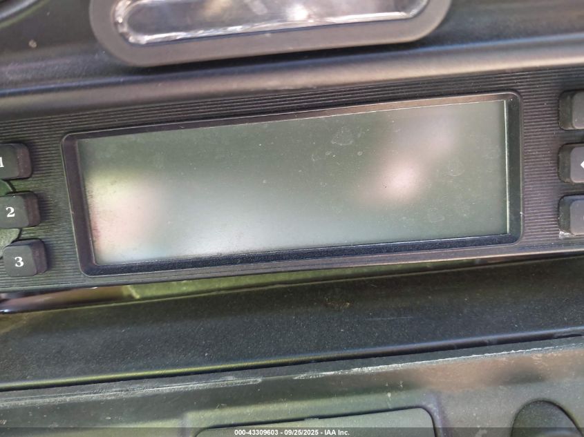 2010 Harley-Davidson Flhtk VIN: 1HD1KEM16AB651779 Lot: 43309603