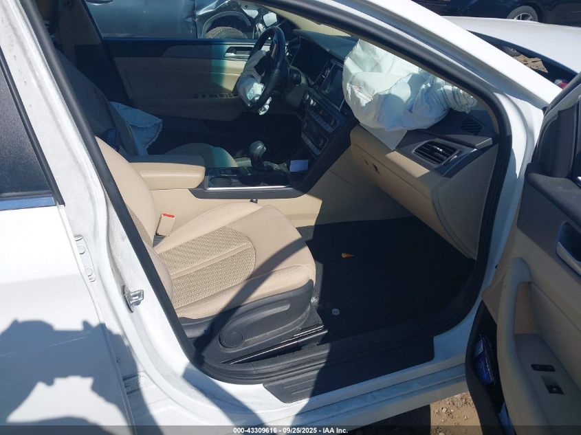 2019 HYUNDAI SONATA SEL - 5NPE34AF0KH768171