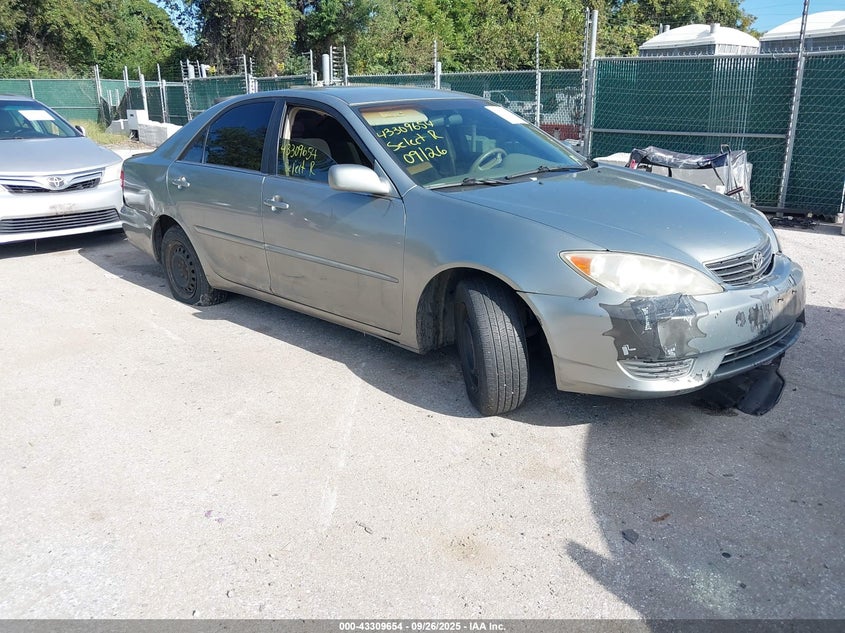 2005 Toyota Camry Le grey sedan gasoline 4T1BE30K25U630563 photo #1