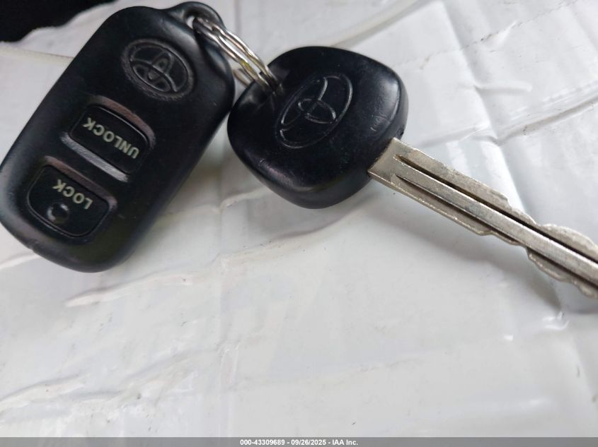 2000 Toyota Camry Solara Sle V6 VIN: 2T1CF28P3YC342391 Lot: 43309689