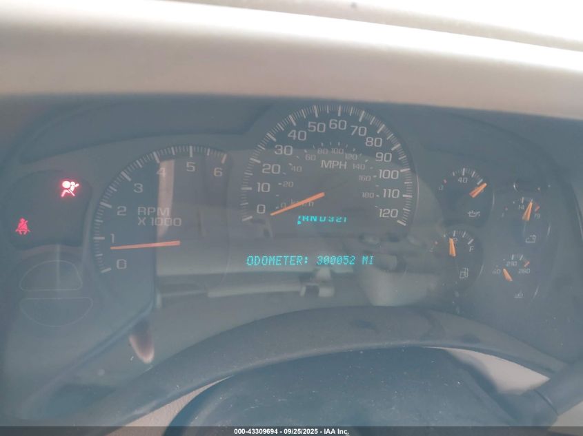 2003 Chevrolet Suburban 1500 Lt VIN: 3GNEC16Z33G220183 Lot: 43309694