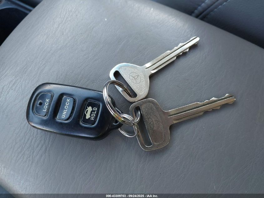 2005 Toyota Camry Le VIN: 4T1BE32K15U090880 Lot: 43309703