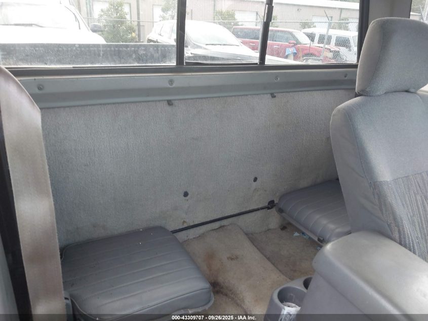 2000 Nissan Frontier Desert Runner Se-V6/Desert Runner Xe-V6 VIN: 1N6ED26T9YC303924 Lot: 43309707