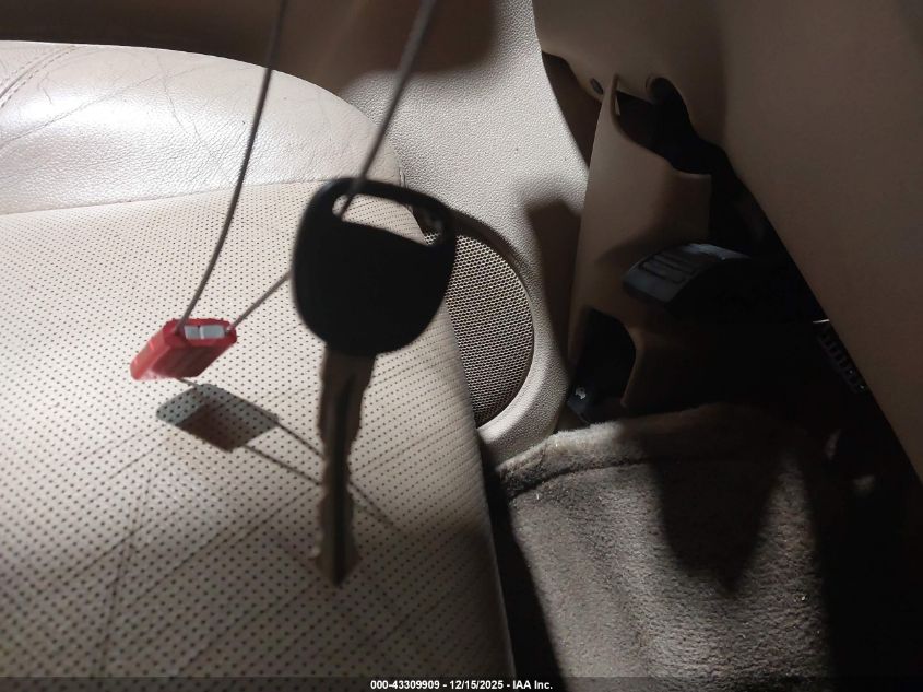 2013 Chevrolet Tahoe Ltz VIN: 1GNSKCE0XDR366070 Lot: 43309909