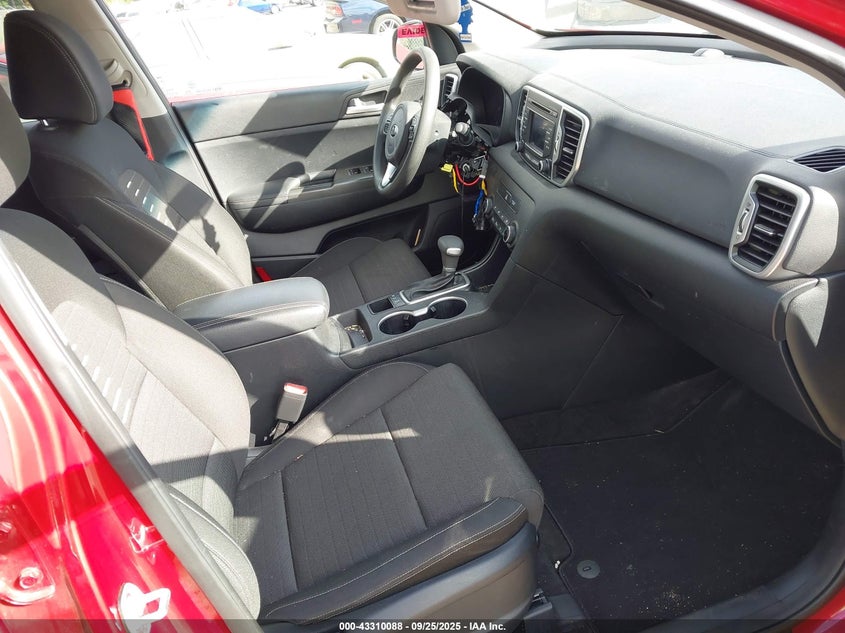 2018 KIA SPORTAGE LX - KNDPMCAC7J7331941