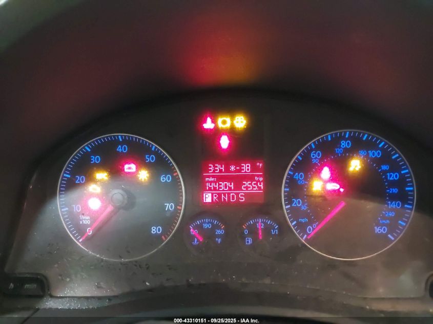 2007 Volkswagen Rabbit 4-Door VIN: WVWDS71K17W214667 Lot: 43310151