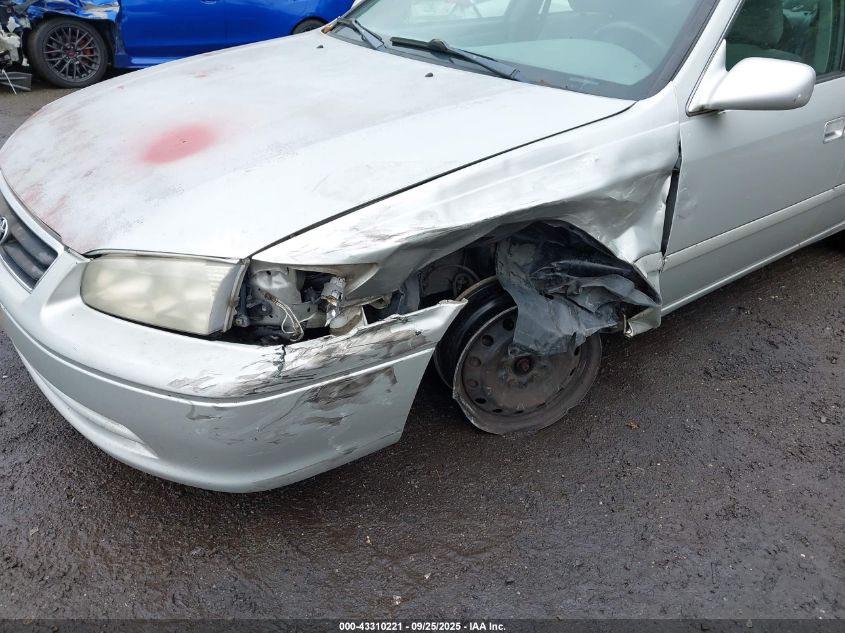 2000 Toyota Camry Le V6 VIN: 4T1BF22K4YU098726 Lot: 43310221