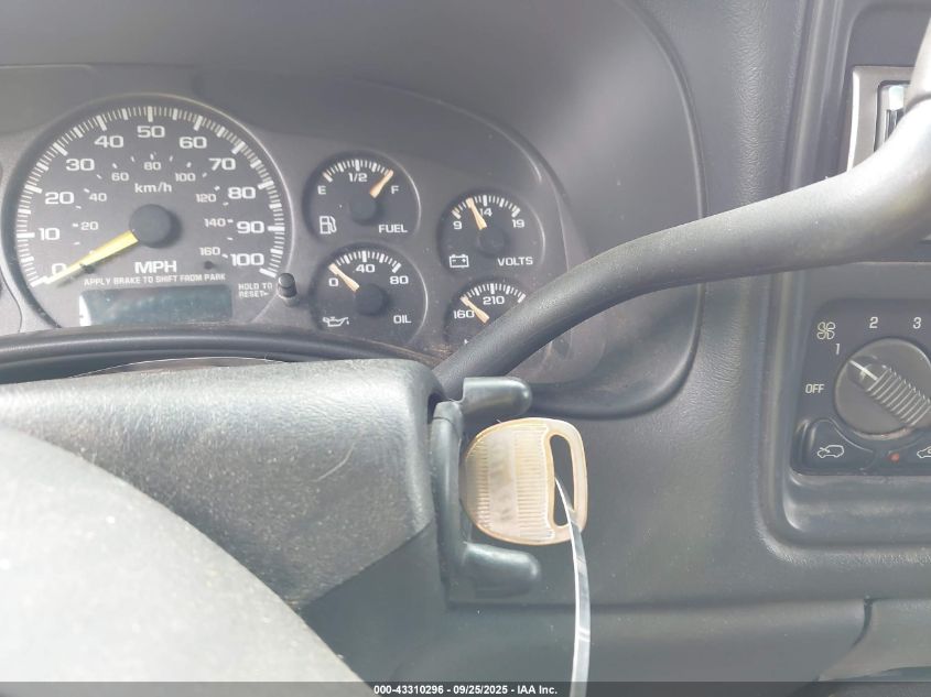 2000 Chevrolet Silverado 1500 VIN: 2GCEC19W3Y1132597 Lot: 43310296