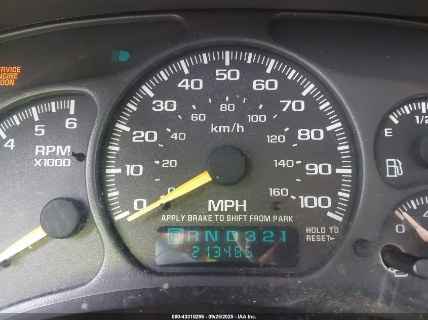 2000 Chevrolet Silverado 1500 VIN: 2GCEC19W3Y1132597 Lot: 43310296