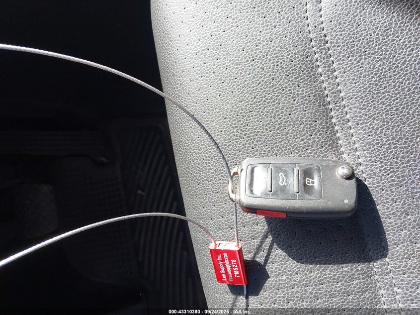 2014 VOLKSWAGEN PASSAT 1.8T SE 1VWBT7A34EC050694