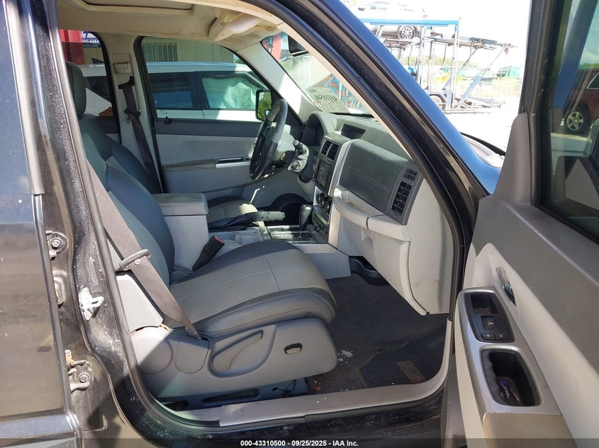 1J8GP58K28W245459 2008 JEEP LIBERTY (NORTH AMERICA) photo no. 5