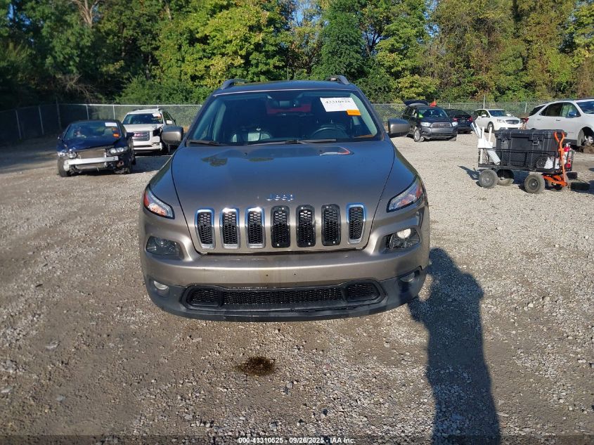 2016 Jeep Cherokee Latitude VIN: 1C4PJLCS8GW281627 Lot: 43310525