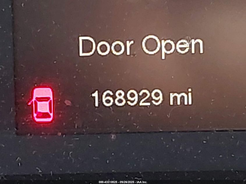 2016 Jeep Cherokee Latitude VIN: 1C4PJLCS8GW281627 Lot: 43310525